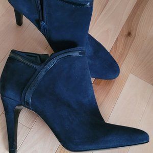 Nine West Navy Blue Suede Booties - Size 9.5